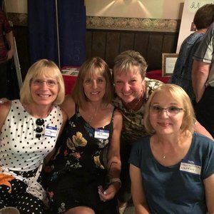 Meet your Posher, Cindy